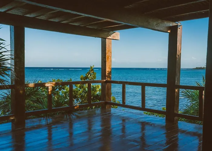 Beachfront Bliss Pousada Balcheil